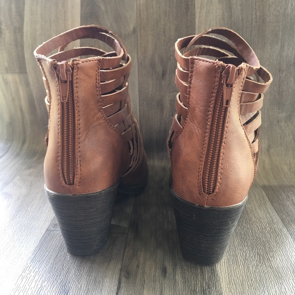 Rue21 size 7/8 medium shoe - Picture 4 of 7